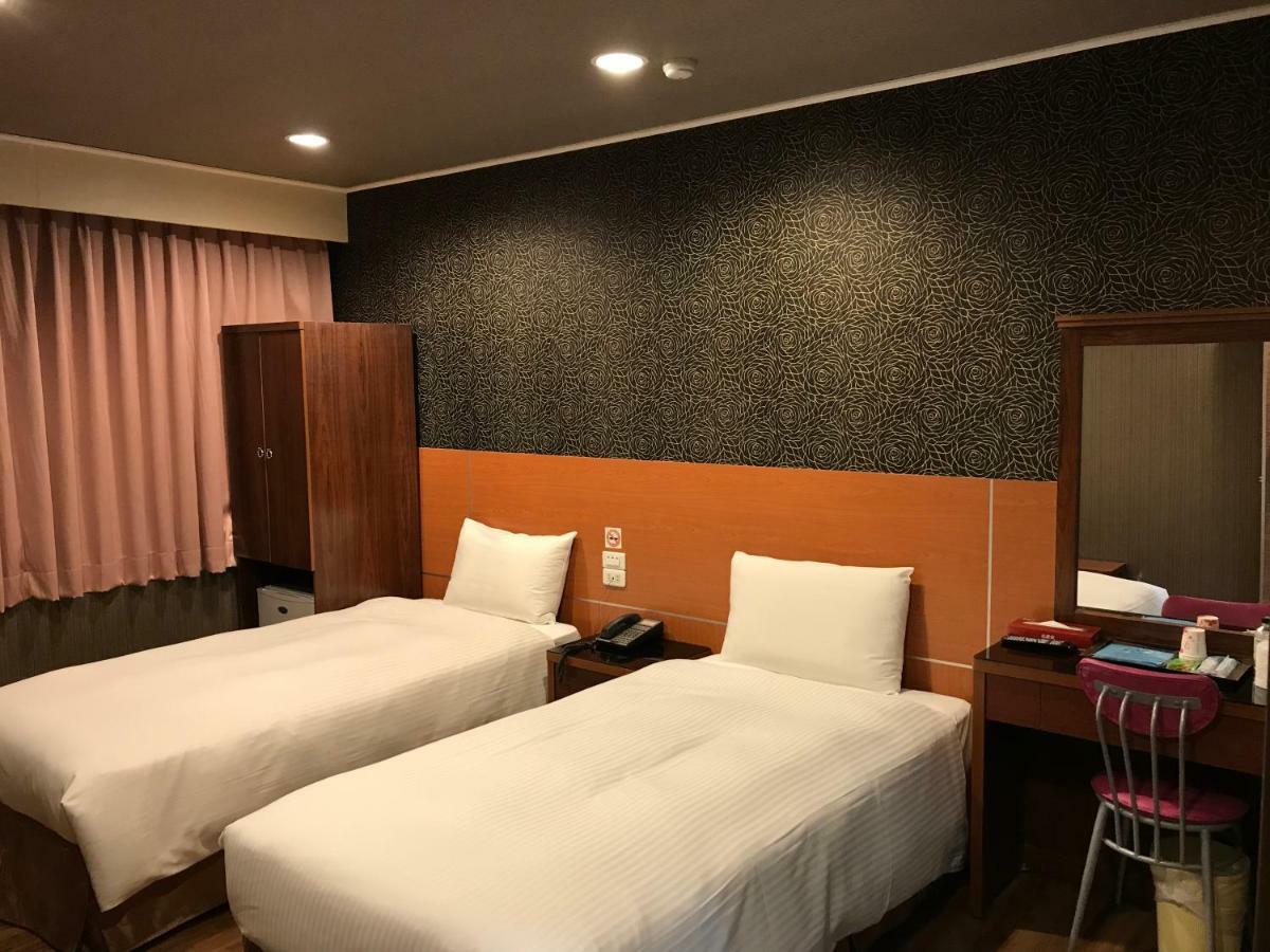 Long Siang Hotel Kaohsiung Exterior photo
